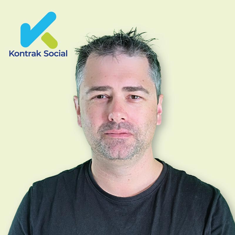 Headshots_Mat Mat Peden